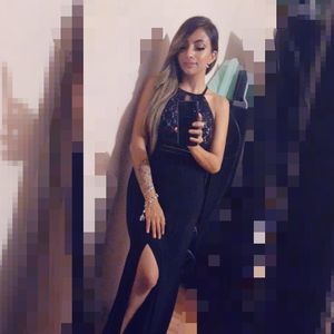 Meet your Posher, Monica